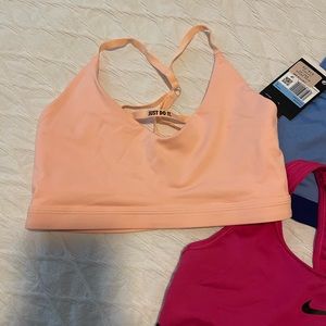 4 NIKE SPORTS BRAS